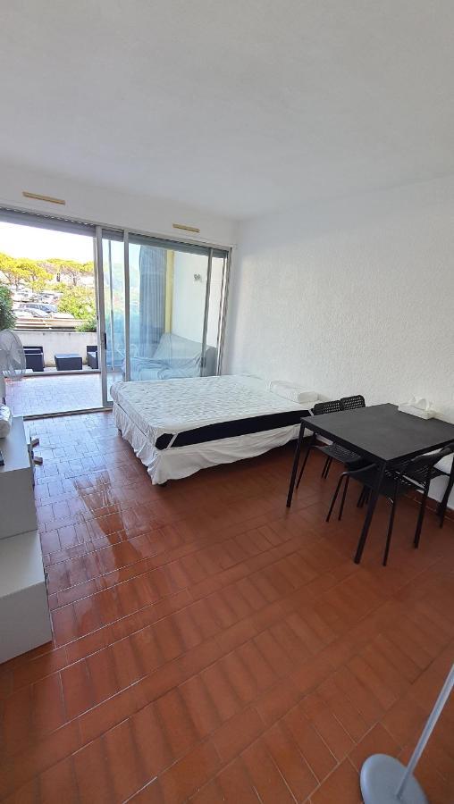Studio 137 Port Camargue, Piscine, Climatisation, 4 Personnes Le Grau-du-Roi Exterior photo